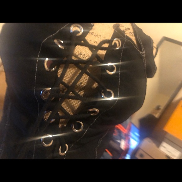Corset laced top😍 - Picture 9 of 12